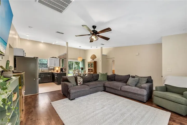 3670 6th Ave Se, Naples, Florida 34117