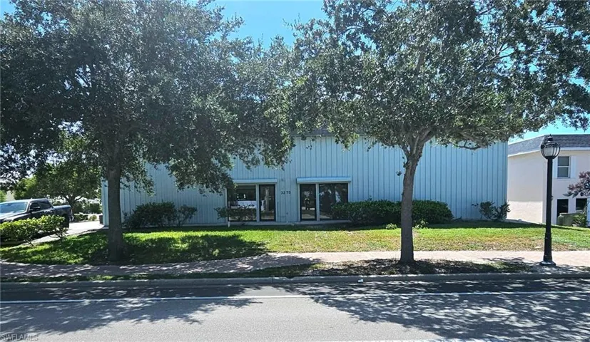 3270 Bayshore Dr, Naples, Florida 34112