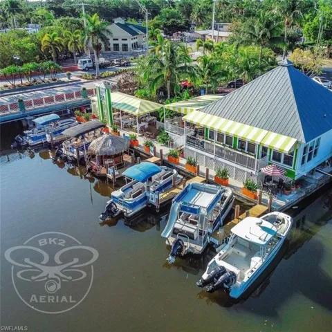 3270 Bayshore Dr, Naples, Florida 34112