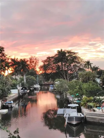 3270 Bayshore Dr, Naples, Florida 34112