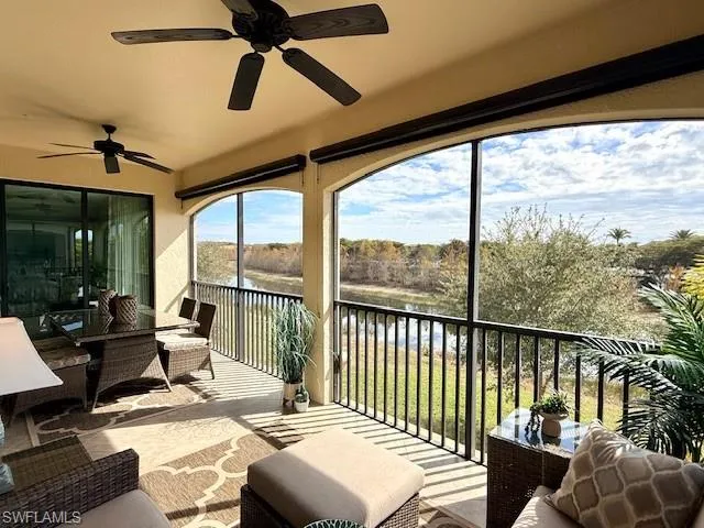 Unwind on your lanai, soak in the peaceful tropical sounds, and let your mind drift.