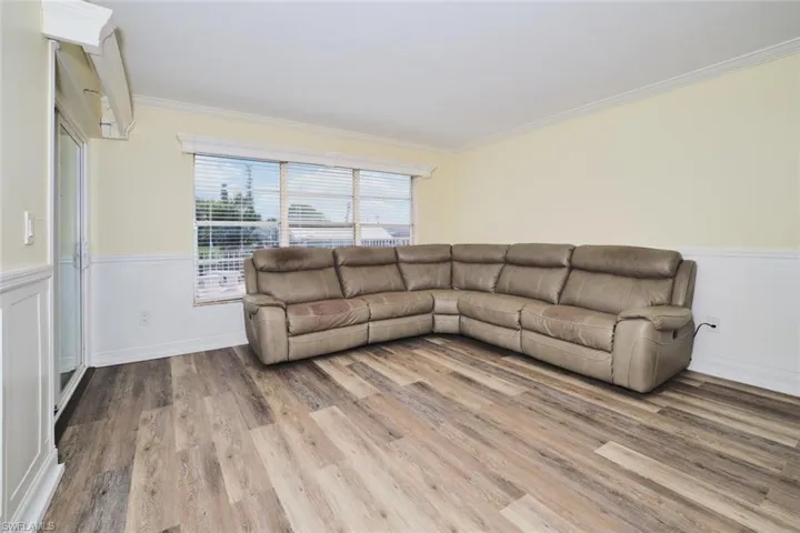 HURRICANE WINDOWS