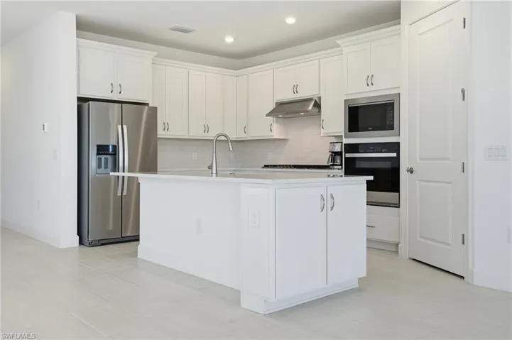 1954 Fresno Ave, Naples, Florida 34120