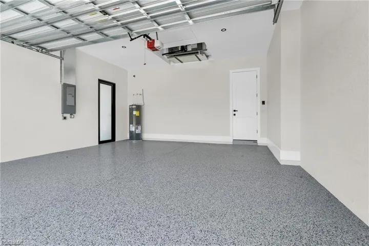 2900 Nw 26th Ave, Cape Coral, Florida 33993