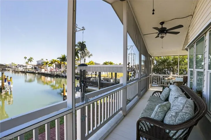 SCREENED PORCH