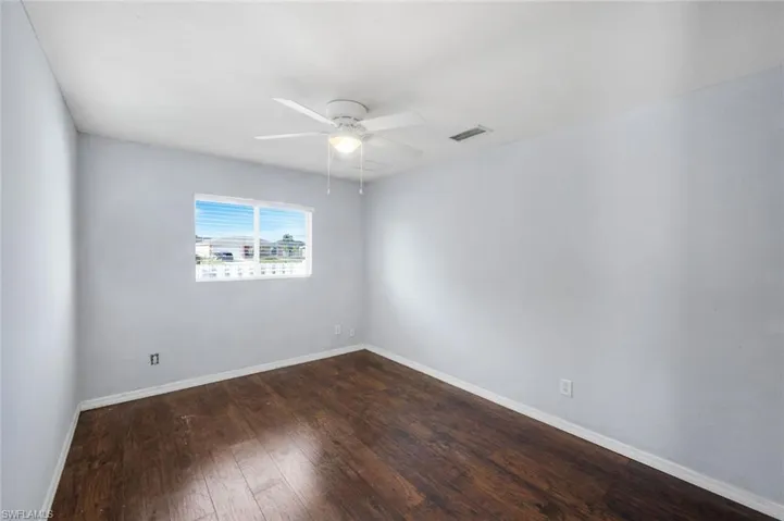 1121 Nw 27th Ave, Cape Coral, Florida 33993