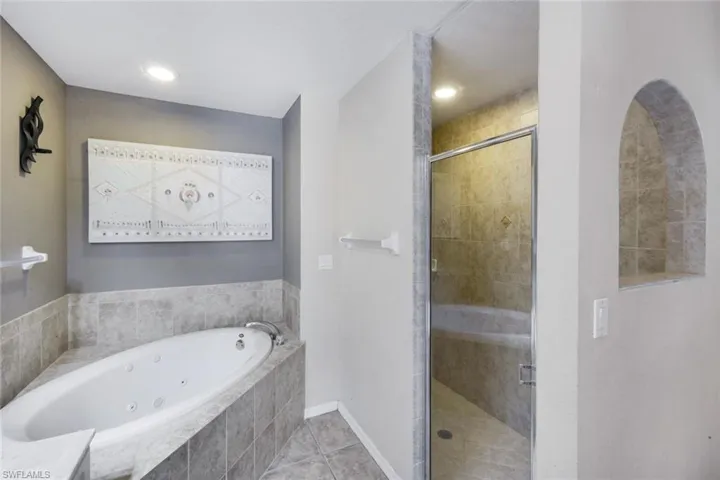 1121 Nw 27th Ave, Cape Coral, Florida 33993