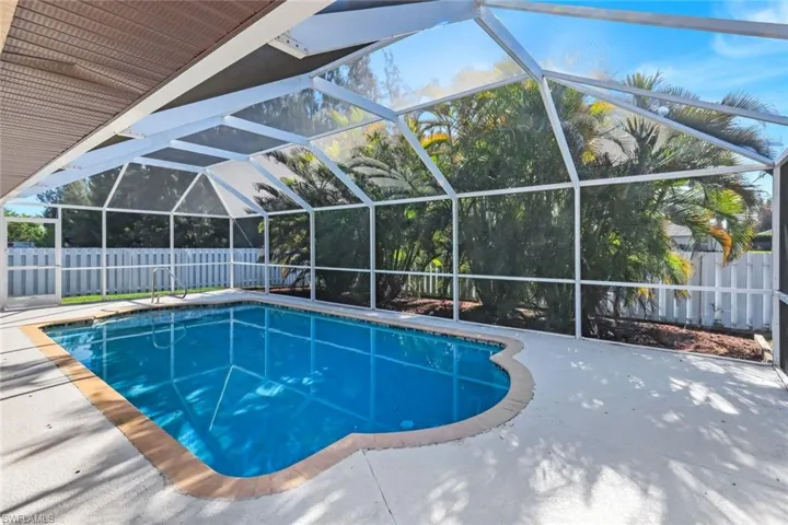1121 Nw 27th Ave, Cape Coral, Florida 33993