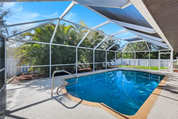 1121 Nw 27th Ave, Cape Coral, Florida 33993