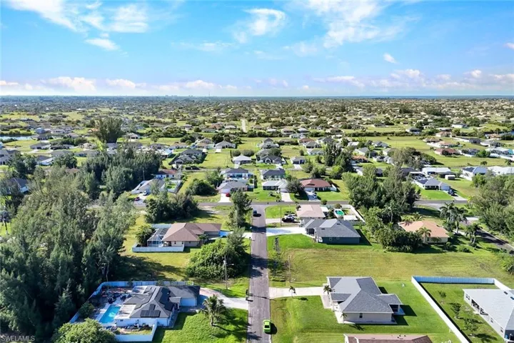 1121 Nw 27th Ave, Cape Coral, Florida 33993