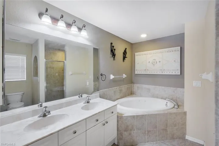 1121 Nw 27th Ave, Cape Coral, Florida 33993