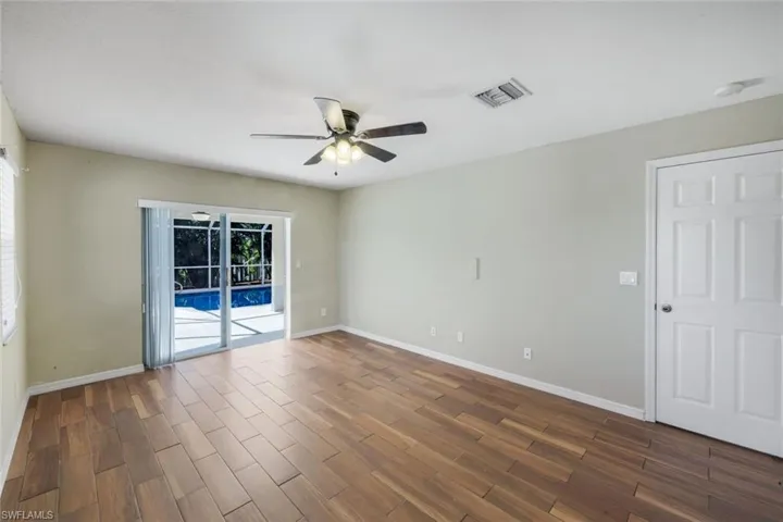 1121 Nw 27th Ave, Cape Coral, Florida 33993