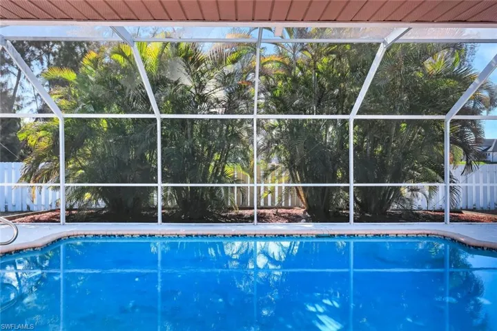 1121 Nw 27th Ave, Cape Coral, Florida 33993