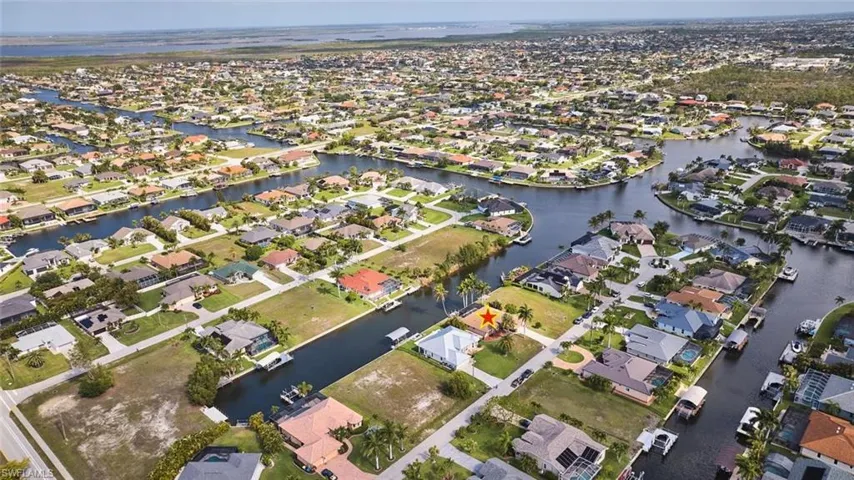 4122 SW 22nd  CT, Cape Coral, FL 33914