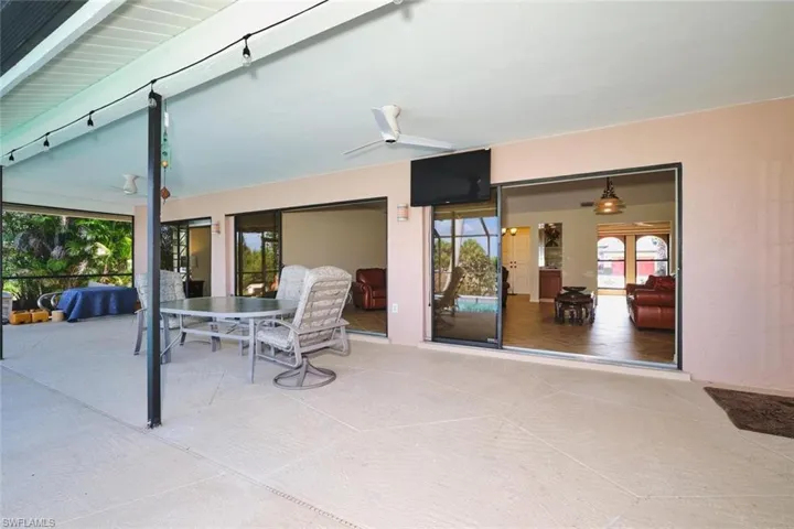 4122 SW 22nd  CT, Cape Coral, FL 33914
