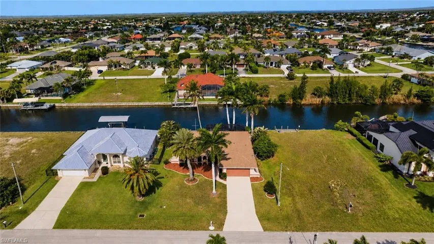 4122 SW 22nd  CT, Cape Coral, FL 33914