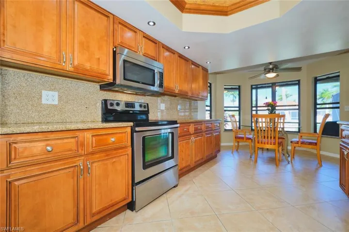 4122 SW 22nd  CT, Cape Coral, FL 33914