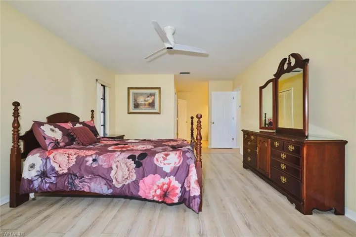 4122 SW 22nd  CT, Cape Coral, FL 33914