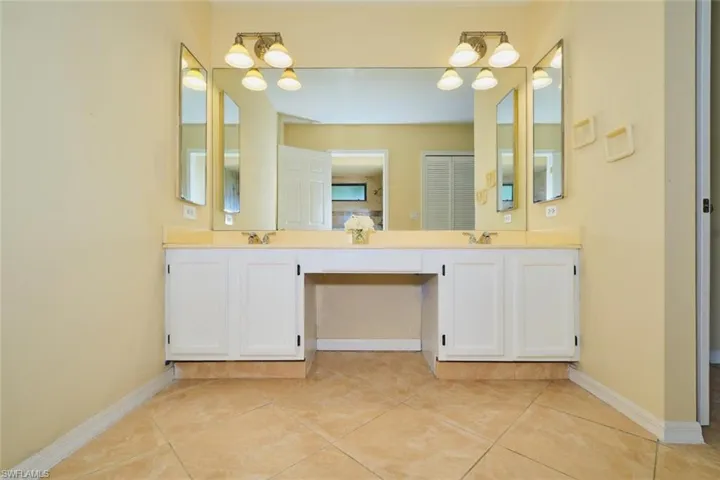 4122 Sw 22nd Ct, Cape Coral, Florida 33914