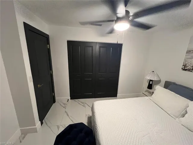 1118 Pine Island Ln, Cape Coral, Florida 33909
