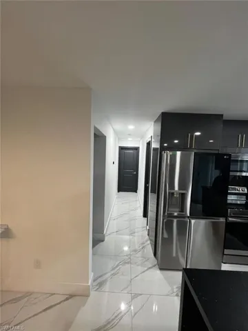 1118 Pine Island Ln, Cape Coral, Florida 33909