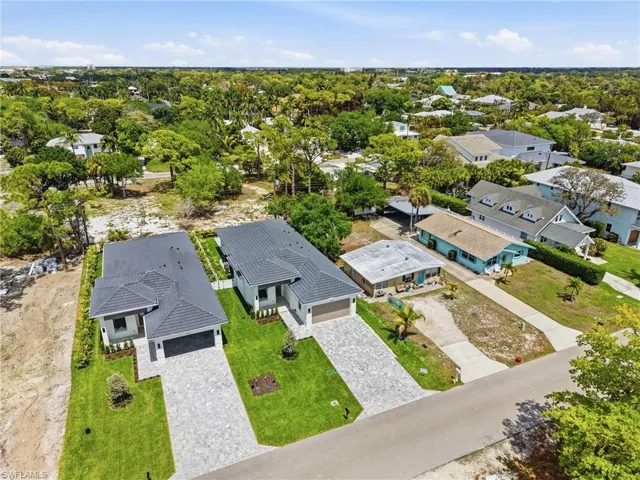 1017 Frank Whiteman Blvd, Naples, Florida 34103