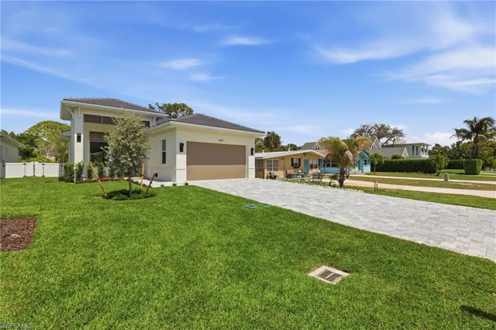 1017 Frank Whiteman Blvd, Naples, Florida 34103