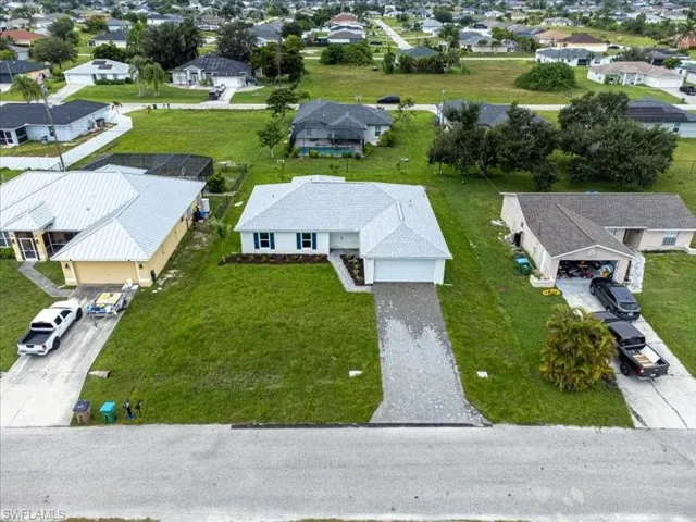 1824 NW 2nd  PL, Cape Coral, FL 33993