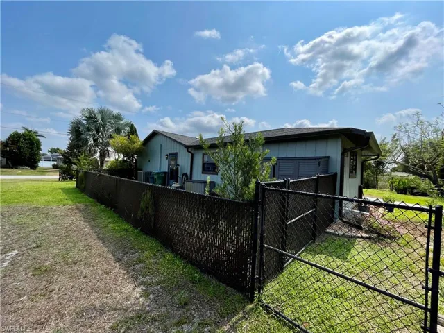 23227  Delavan  AVE, Port Charlotte, FL 33954