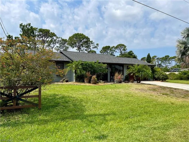 23227  Delavan  AVE, Port Charlotte, FL 33954