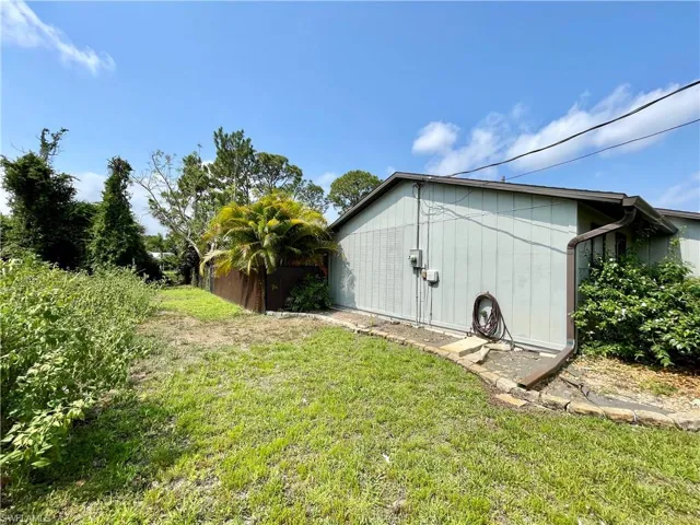 23227  Delavan  AVE, Port Charlotte, FL 33954