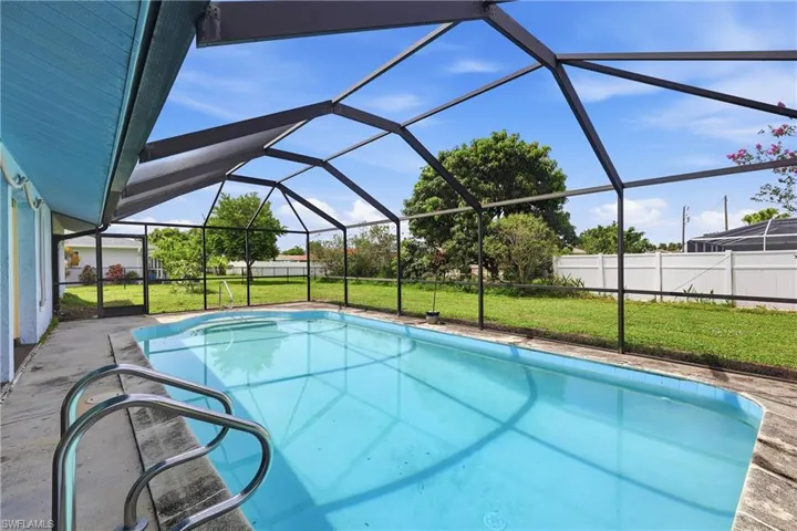 3812 Se 10th Ave, Cape Coral, Florida 33904