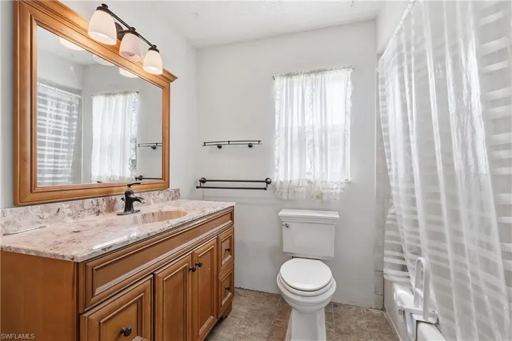 3812 Se 10th Ave, Cape Coral, Florida 33904