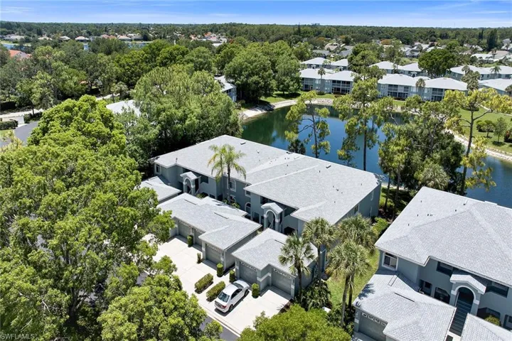 925 New Waterford Dr 104, Naples, Florida 34104