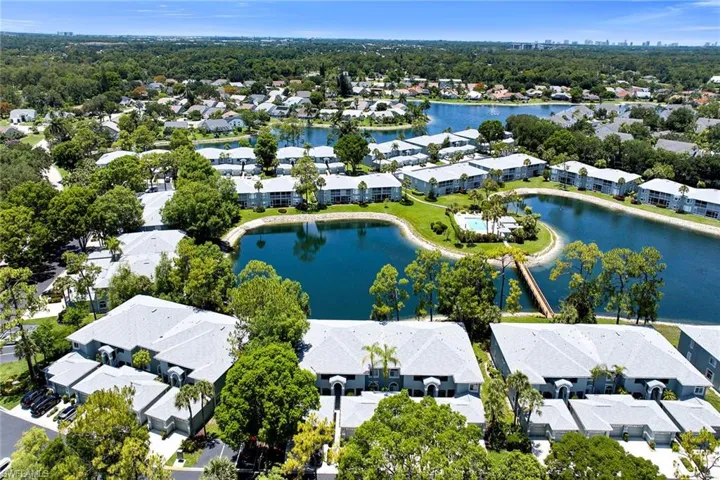 925 New Waterford Dr 104, Naples, Florida 34104