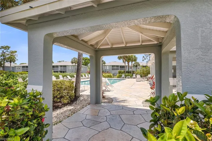 925 New Waterford Dr 104, Naples, Florida 34104