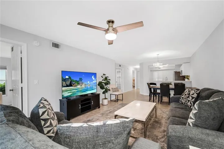 925 New Waterford Dr 104, Naples, Florida 34104
