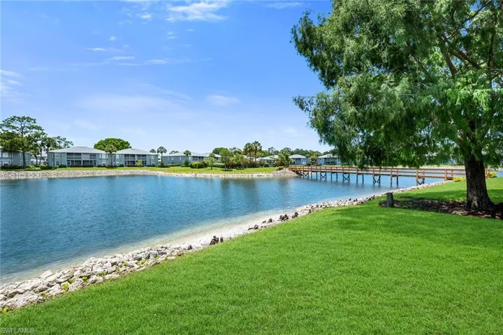 925 New Waterford Dr 104, Naples, Florida 34104