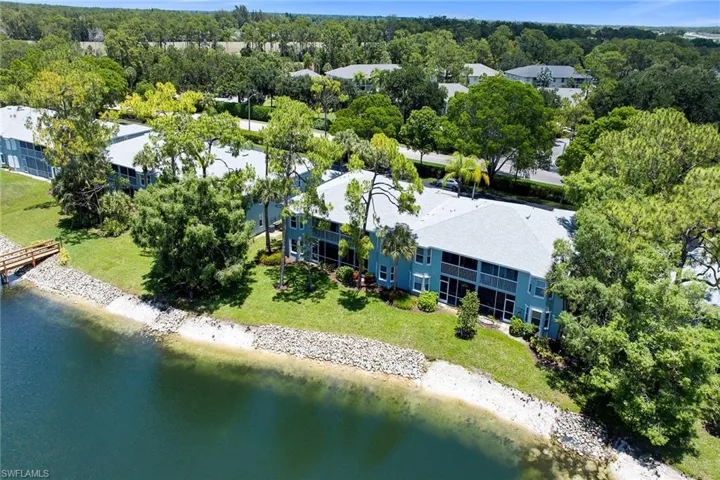 925 New Waterford Dr 104, Naples, Florida 34104