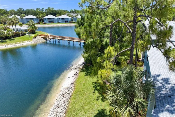 925 New Waterford Dr 104, Naples, Florida 34104