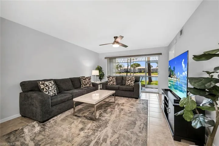 925 New Waterford Dr 104, Naples, Florida 34104