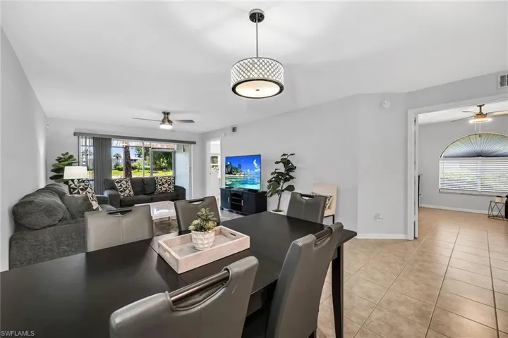 925 New Waterford Dr 104, Naples, Florida 34104