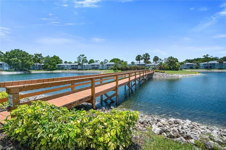 925 New Waterford Dr 104, Naples, Florida 34104