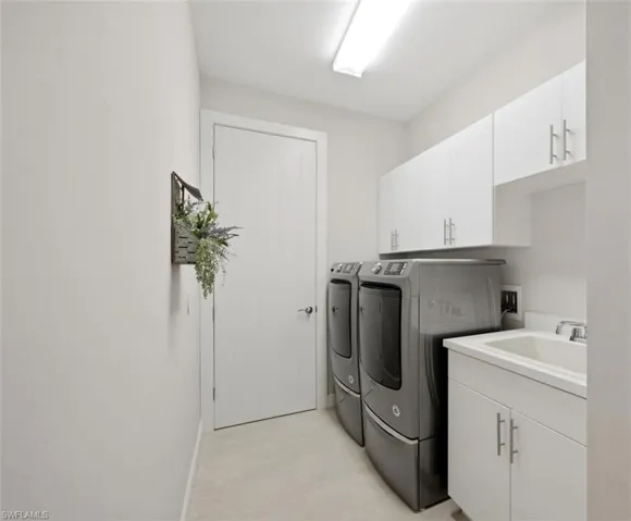 over size laundry with tub