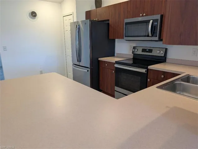 1438 Se 23rd St, Cape Coral, Florida 33990