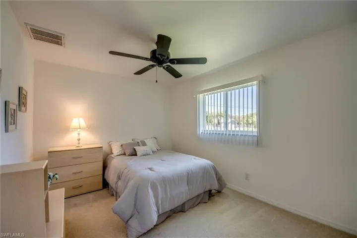 1438 Se 23rd St, Cape Coral, Florida 33990