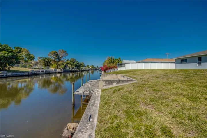 1438 Se 23rd St, Cape Coral, Florida 33990