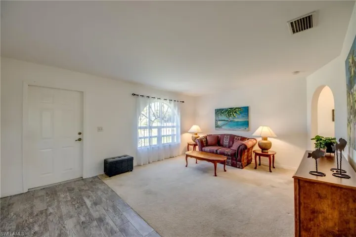 1438 Se 23rd St, Cape Coral, Florida 33990