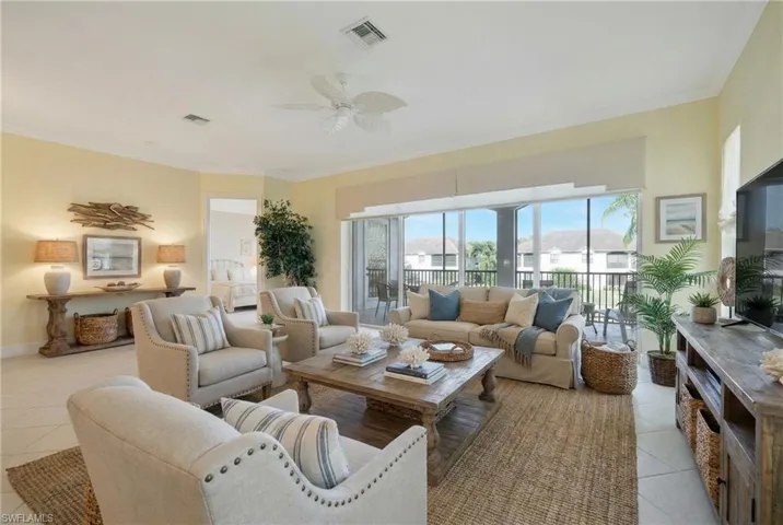 5025 Blauvelt Way 202, Naples, Florida 34105