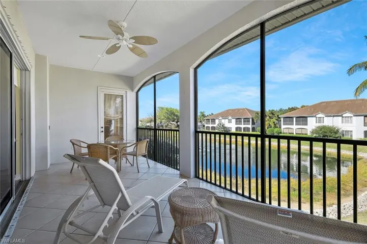 Enjoy your morning coffee with these stunning views!